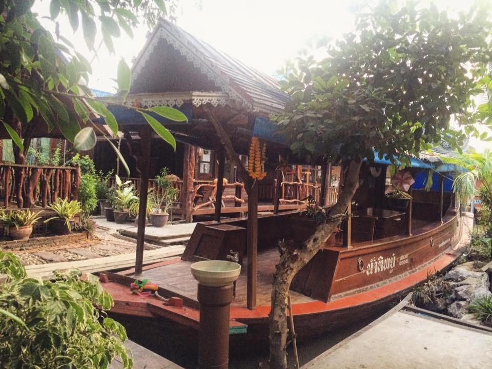 Ruennamyen Resort Amphawa Samut Songkhram Exterior photo